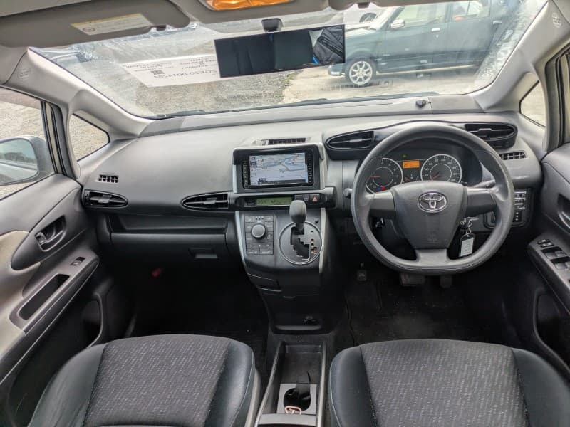 TOYOTA WISH 2009 6 thumbnail 8