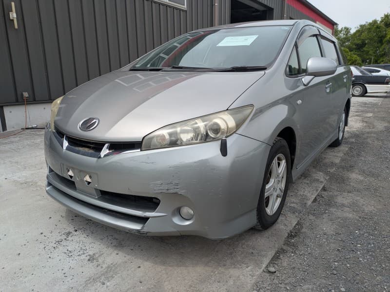 TOYOTA WISH 2009 8 thumbnail 2