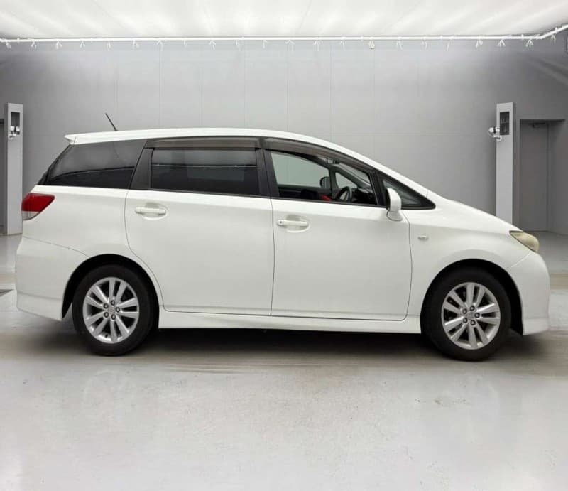 TOYOTA WISH 2009 7 thumbnail 5