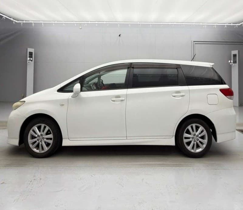 TOYOTA WISH 2009 7 thumbnail 6