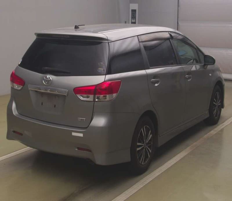 TOYOTA WISH 2009 9 thumbnail 3