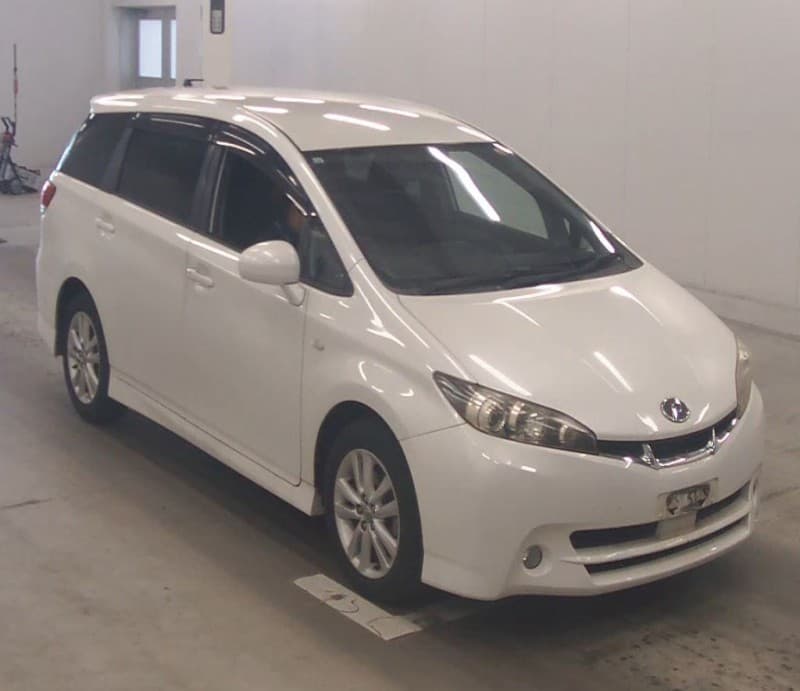TOYOTA WISH 2009