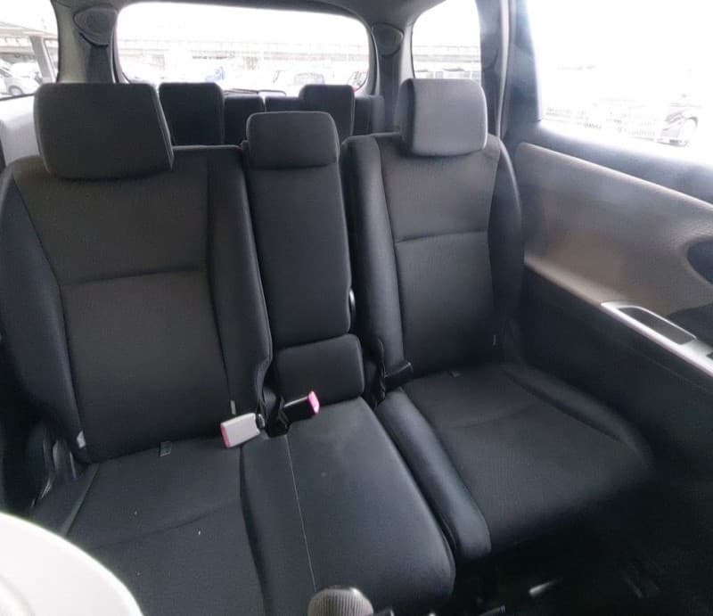 TOYOTA WISH 2009 10 thumbnail 6