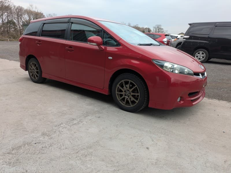 TOYOTA WISH 2009