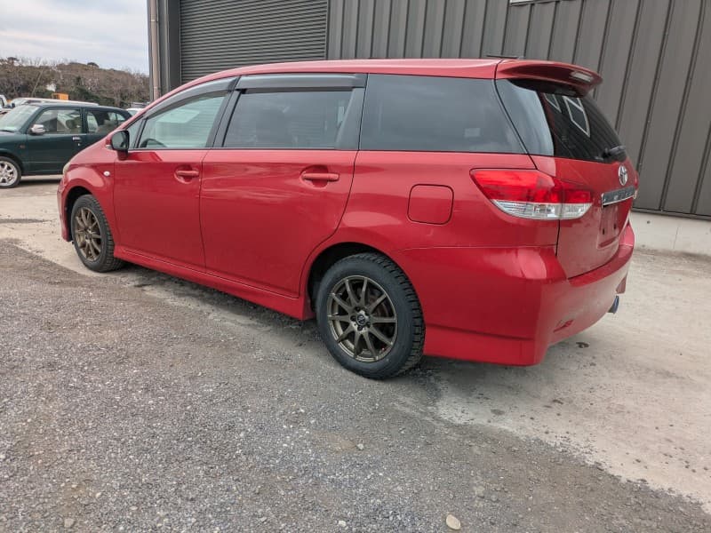 TOYOTA WISH 2009 11 thumbnail 6