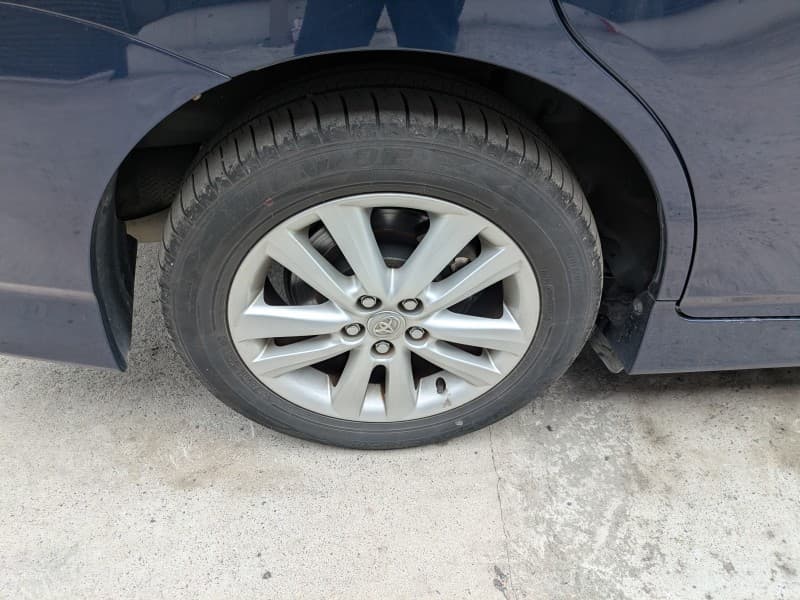 TOYOTA WISH 2009 11 thumbnail 9