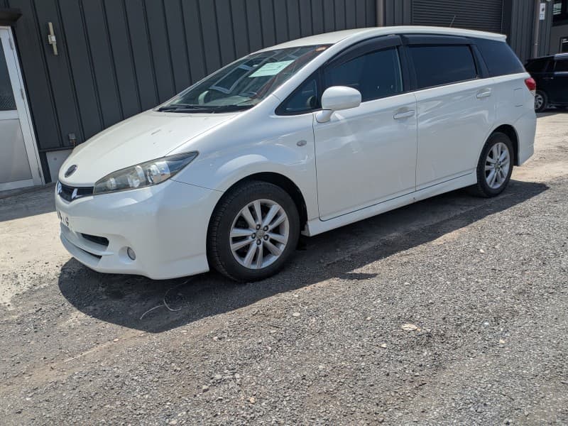 TOYOTA WISH 2010 3 thumbnail 2