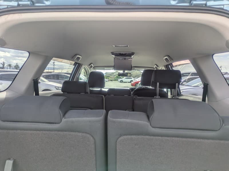 TOYOTA WISH 2010 7 thumbnail 10