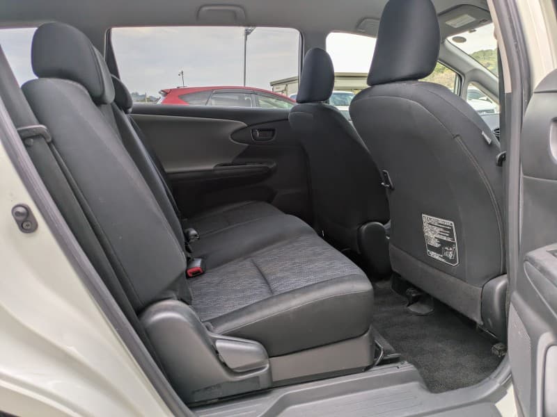 TOYOTA WISH 2010 4 thumbnail 10