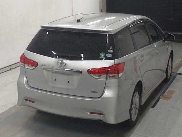 TOYOTA WISH 2012 4 thumbnail 3
