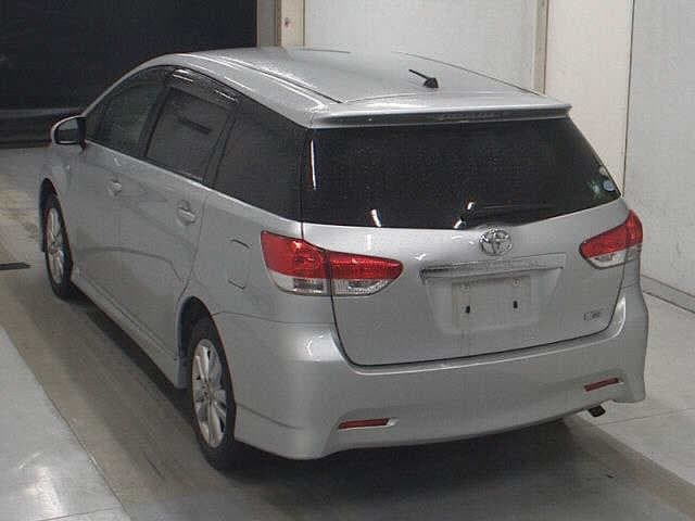 TOYOTA WISH 2012 4 thumbnail 4
