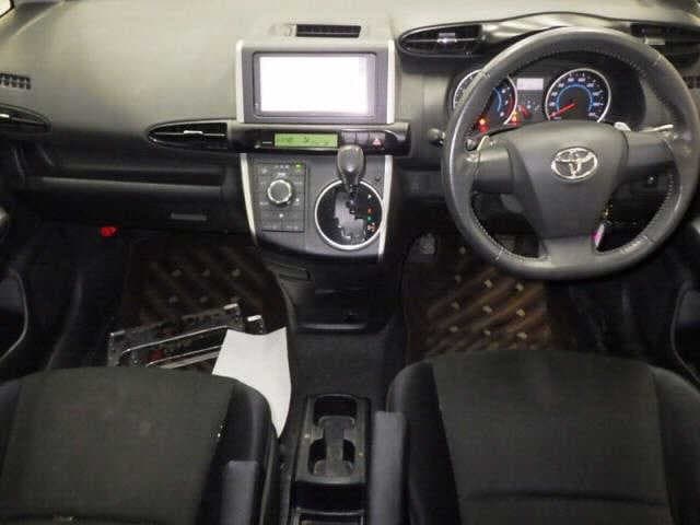 TOYOTA WISH 2012 4 thumbnail 5