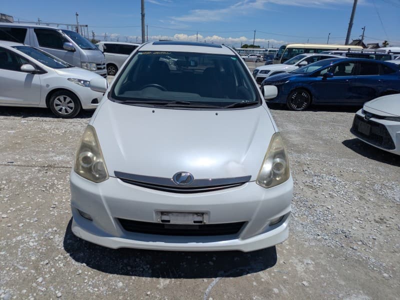 TOYOTA WISH 2005 10 thumbnail 2