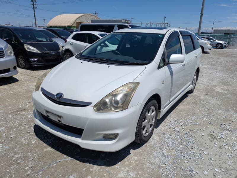 TOYOTA WISH 2005 10 thumbnail 3