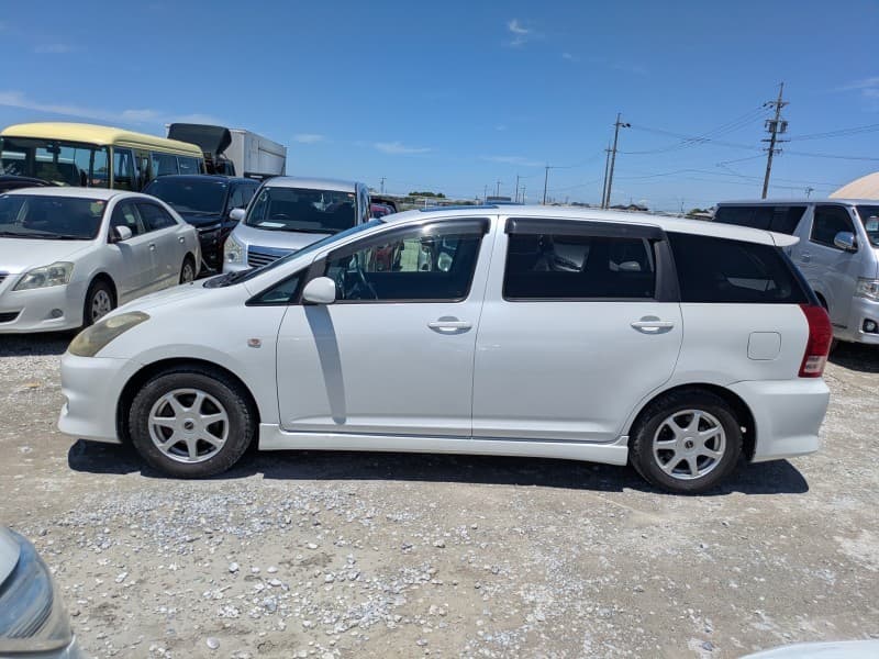 TOYOTA WISH 2005 10 thumbnail 7