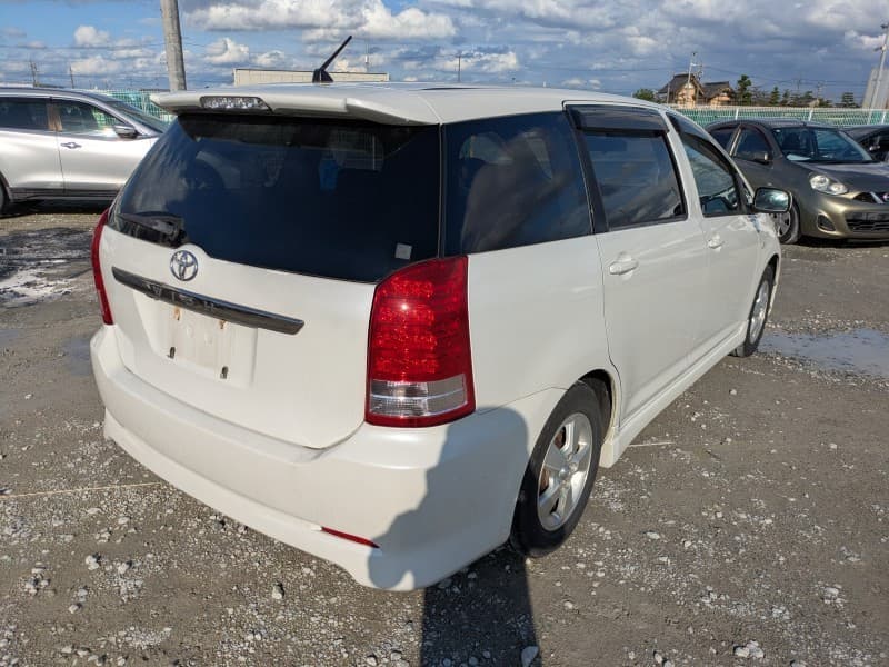 TOYOTA WISH 2006 1 thumbnail 4