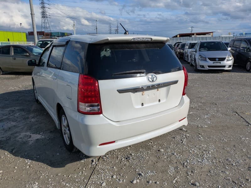TOYOTA WISH 2006 1 thumbnail 6
