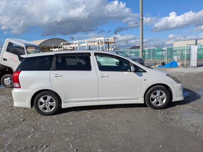 TOYOTA WISH 2006 1 thumbnail 7