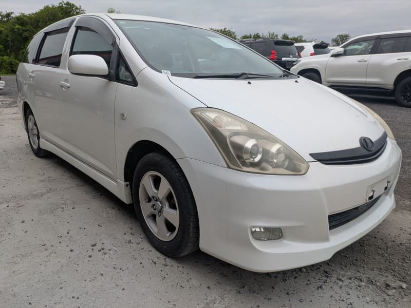 TOYOTA WISH 2006