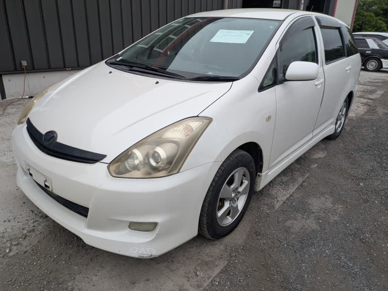TOYOTA WISH 2006 11 thumbnail 2