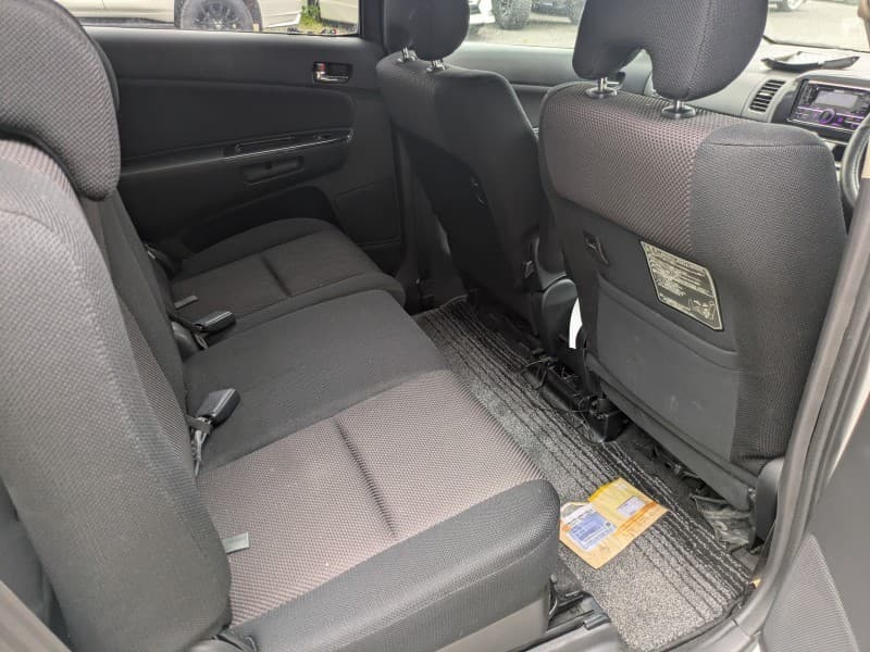 TOYOTA WISH 2006 11 thumbnail 7