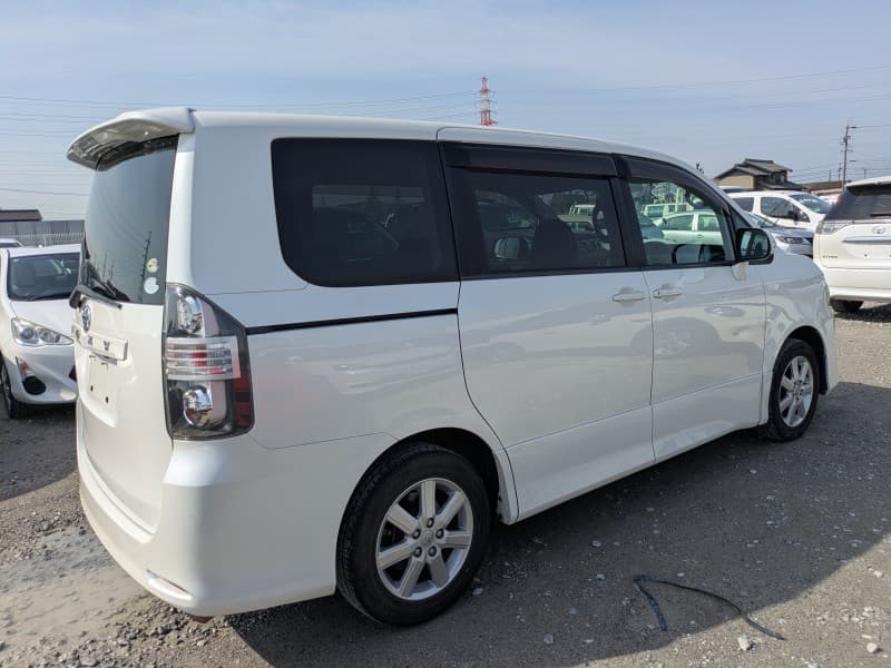 TOYOTA VOXY 2008 1 thumbnail 22