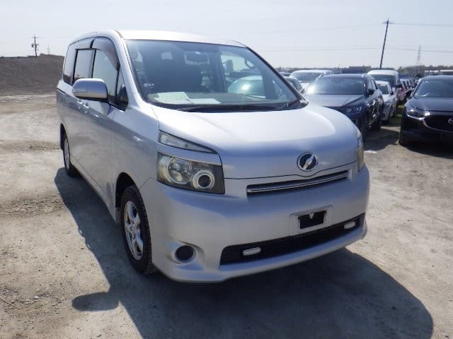 TOYOTA VOXY 2008