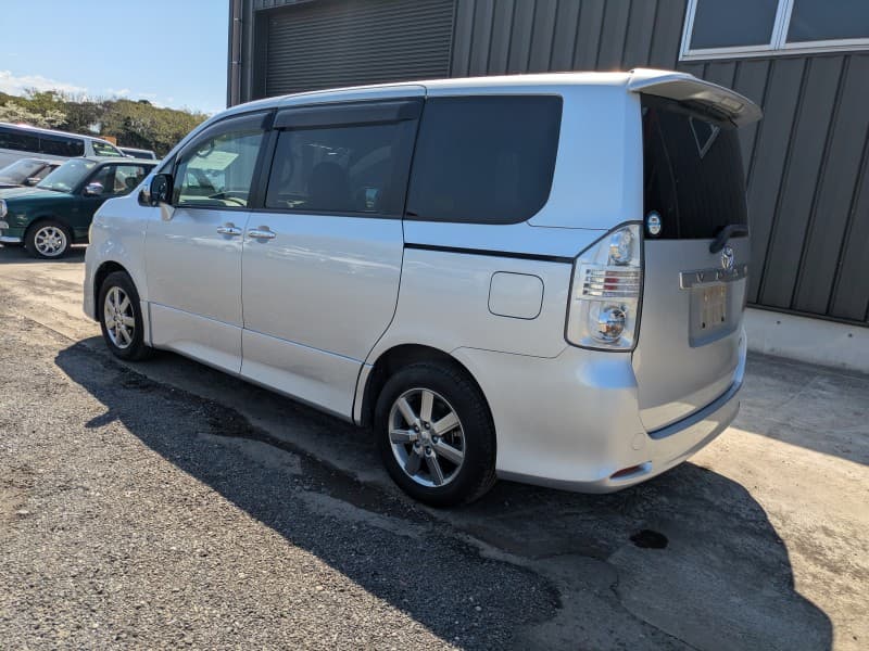 TOYOTA VOXY 2008 8 thumbnail 6