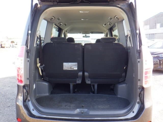 TOYOTA NOAH 2009 6 thumbnail 5
