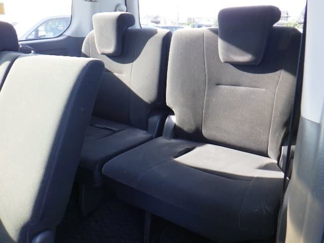 TOYOTA NOAH 2009 6 thumbnail 7