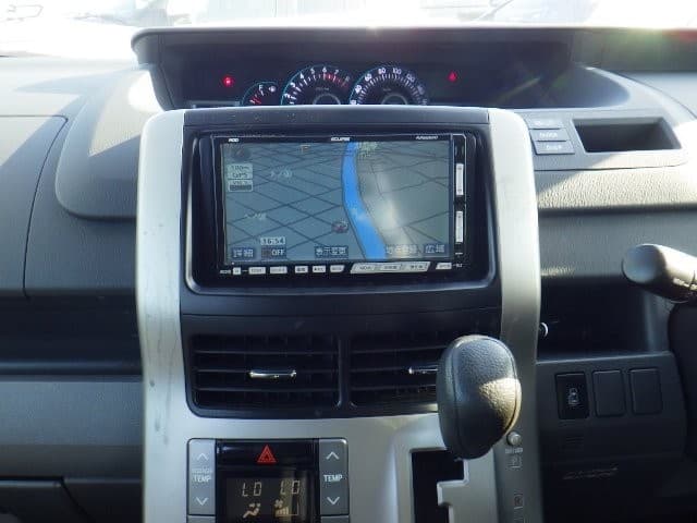 TOYOTA NOAH 2009 6 thumbnail 9