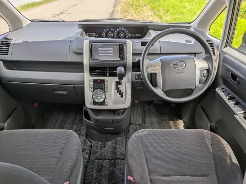 TOYOTA NOAH 2009 9 thumbnail 11