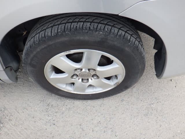 TOYOTA NOAH 2010 4 thumbnail 10