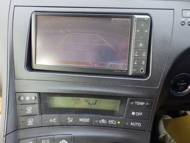 TOYOTA PRIUS 2010 7 thumbnail 4