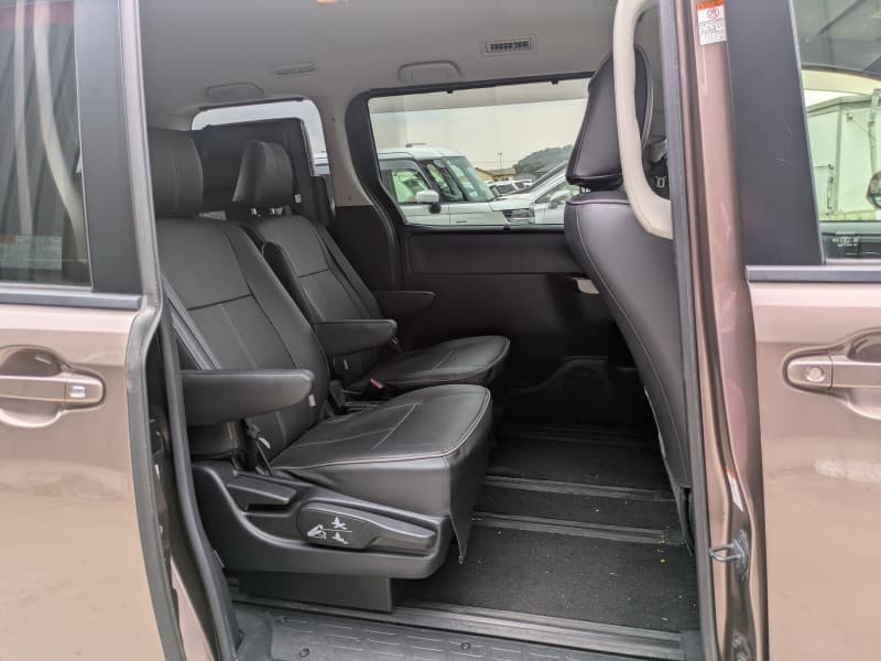 TOYOTA NOAH 2014 3 thumbnail 7