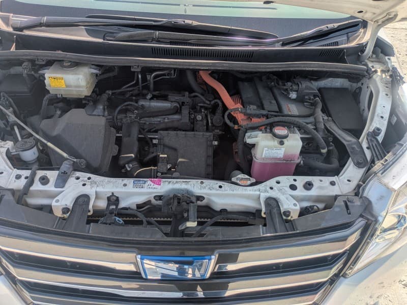 TOYOTA NOAH 2015 8 thumbnail 18