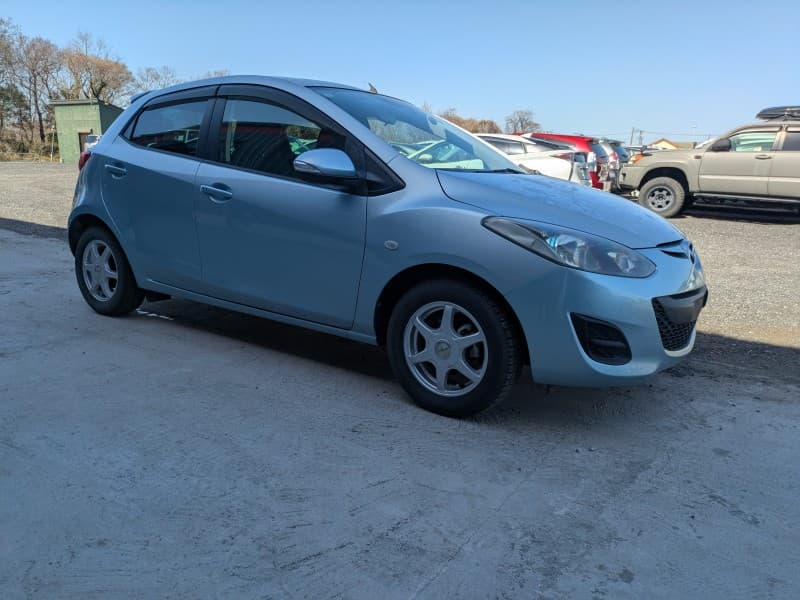 MAZDA DEMIO 2011