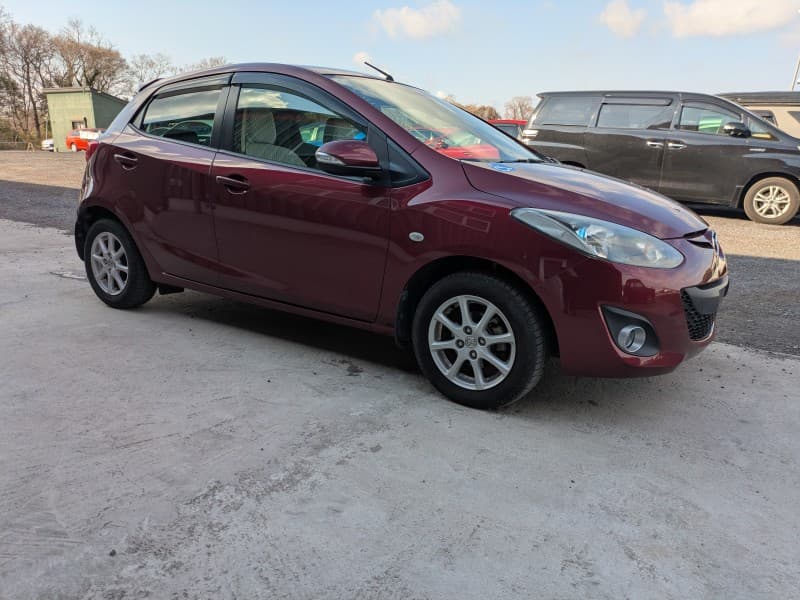 MAZDA DEMIO 2011
