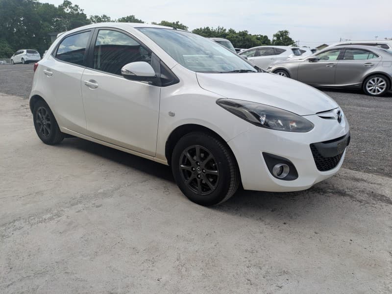 MAZDA DEMIO 2013