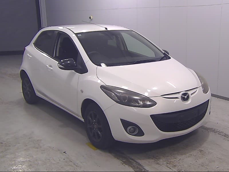 MAZDA DEMIO 2013