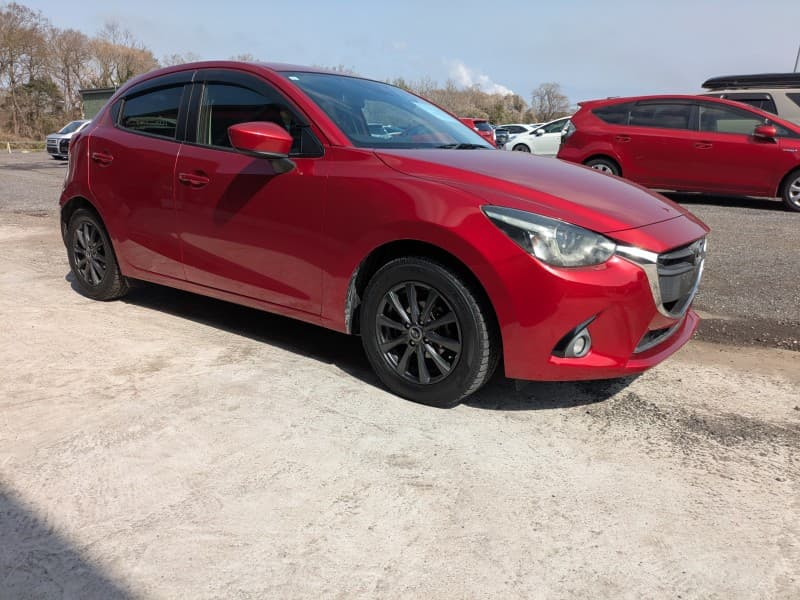 MAZDA DEMIO 2015