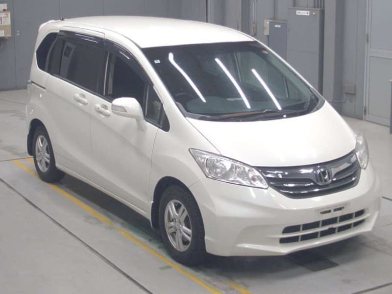 HONDA FREED 2012