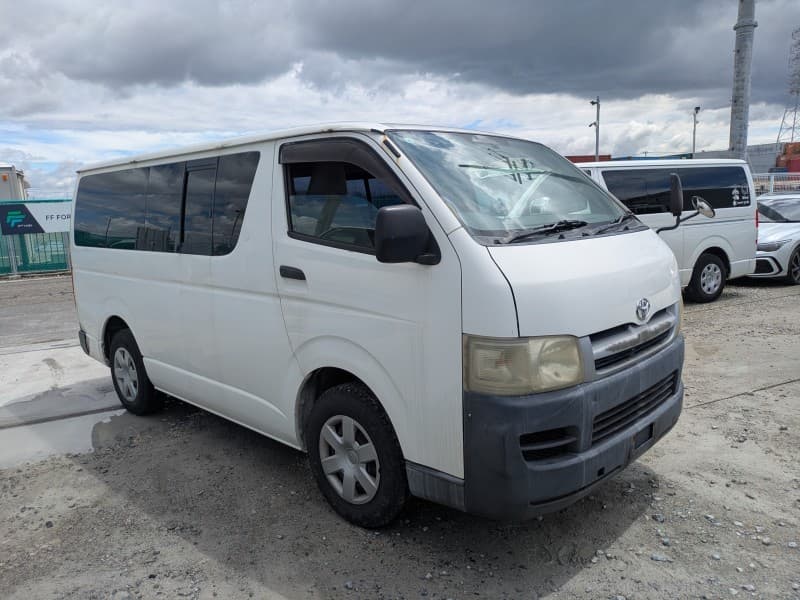 TOYOTA HIACE 2006