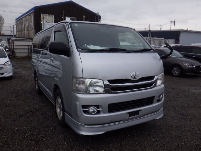 TOYOTA HIACE 2009