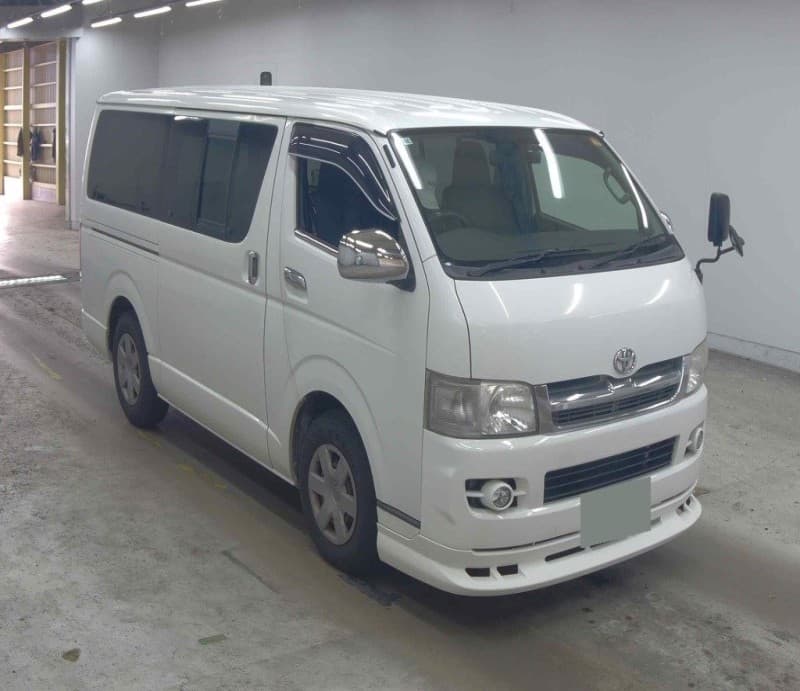TOYOTA REGIUSACE 2009