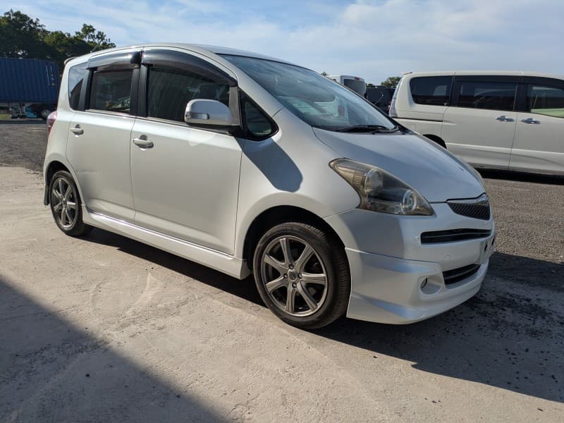 TOYOTA RACTIS 2009