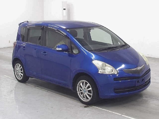TOYOTA RACTIS 2010