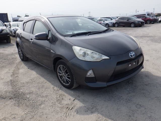 TOYOTA AQUA 2012