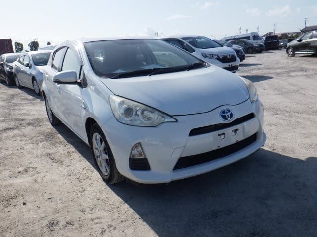 TOYOTA AQUA 2012