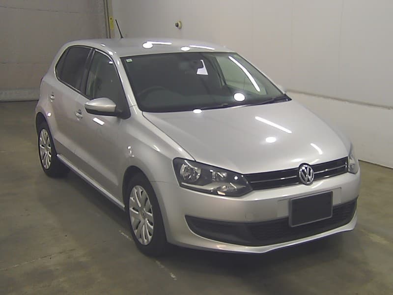 VOLKSWAGEN POLO 2012